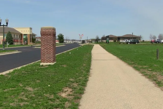 $300,000 | 1033 Quinn Drive, Waunakee, WI 53597