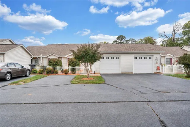 $320,000 | 8416 Stoney Corner Lane, Roanoke, VA 24019