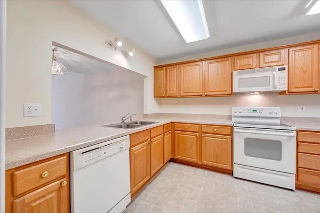 $320,000 | 8416 Stoney Corner Lane, Roanoke, VA 24019