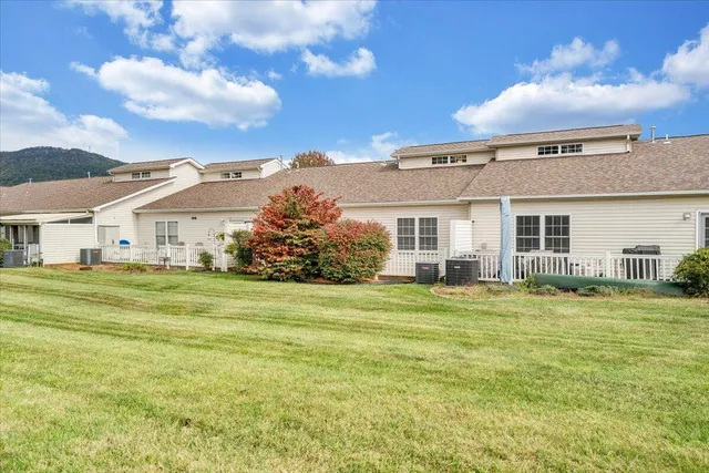 $320,000 | 8416 Stoney Corner Lane, Roanoke, VA 24019