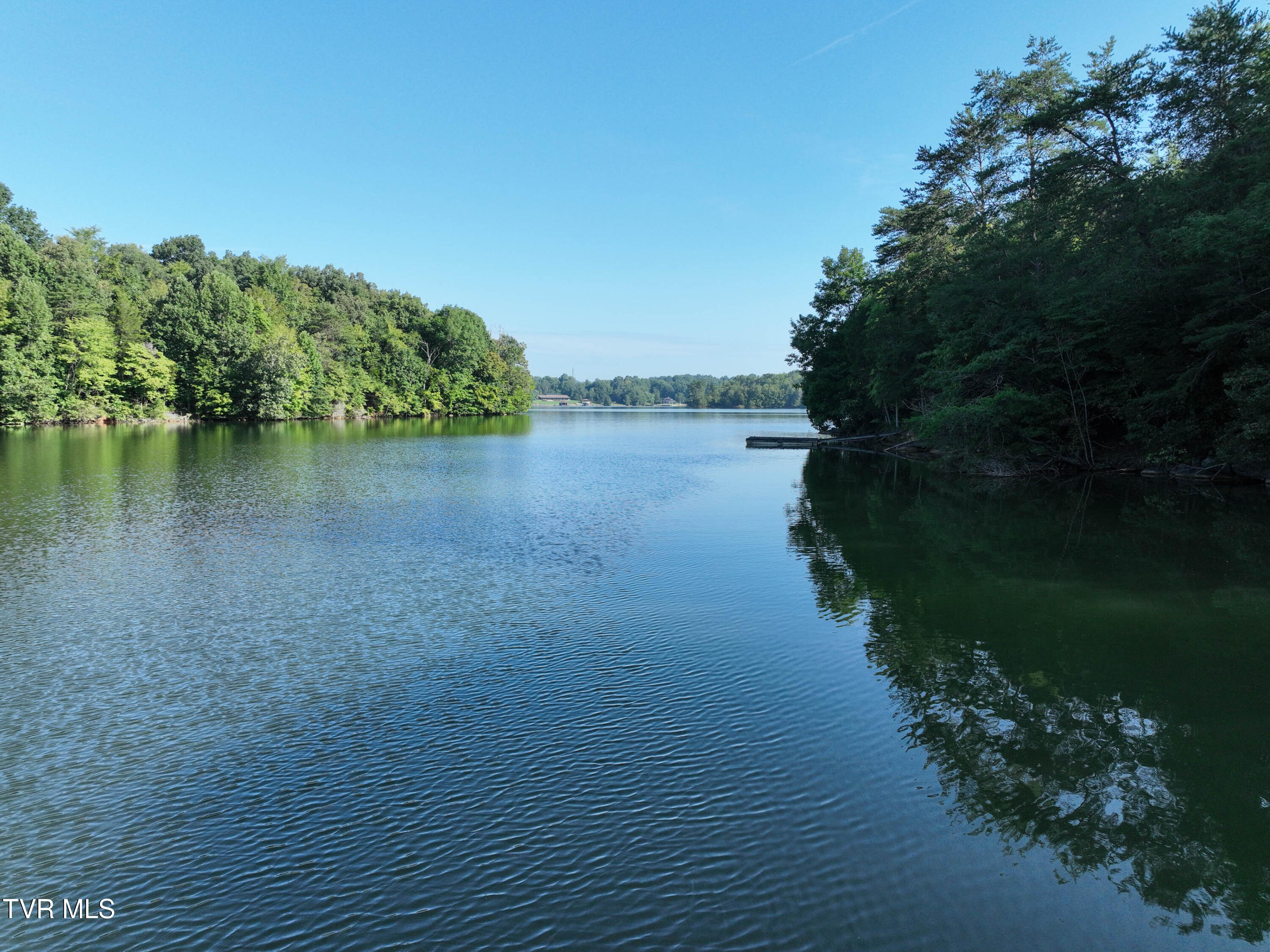 412 Haw Ridge East Piney Flats, TN 37686 - Photo 7 of 36 Lake Dr Drone VAUGHN-5