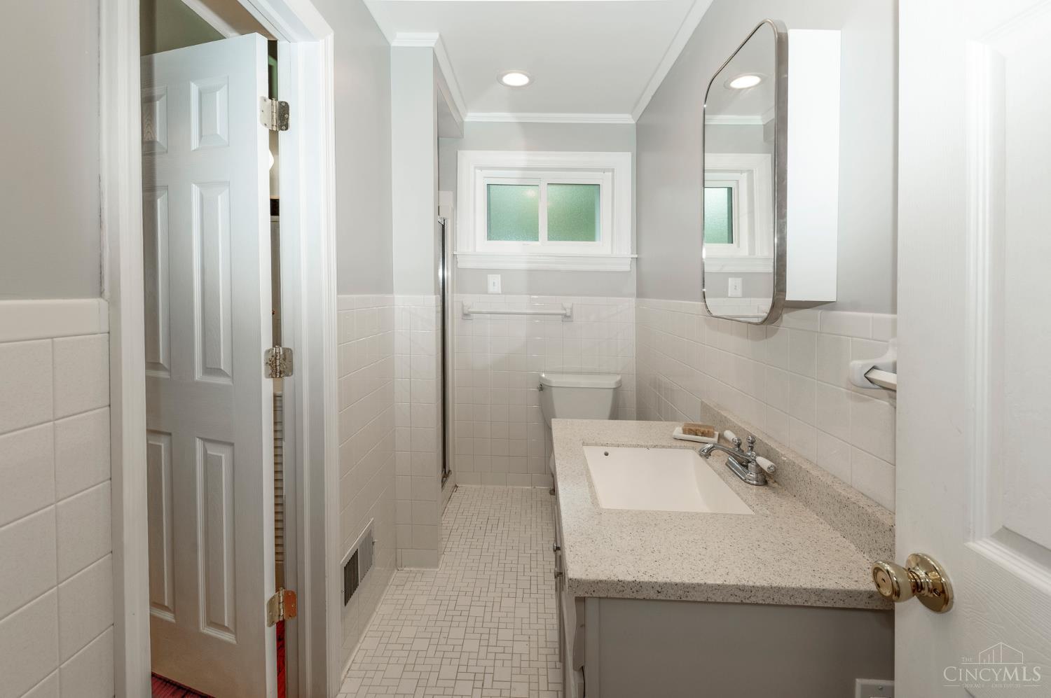 1388 Wade Road Milford, OH 45150 - Photo 25 of 43 Gallery Image 25