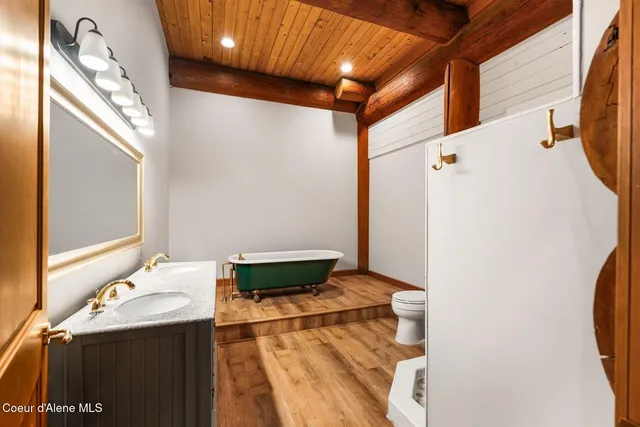 $8,500,000 | 53373-9 Highway 95, Bonners Ferry, ID 83805