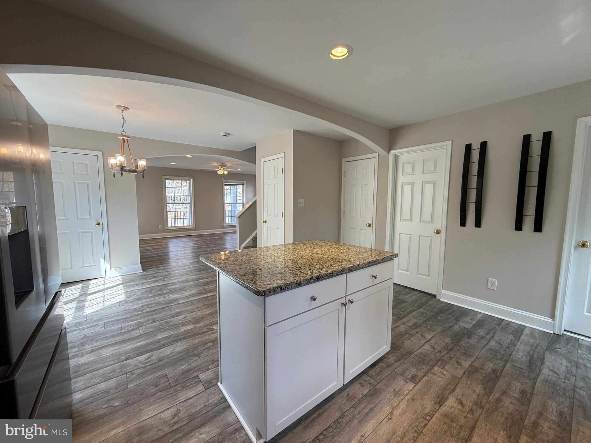 238 5th Street Colonial Beach, VA 22443 - Photo 7 of 28