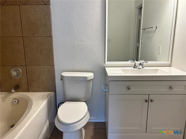 $1,250 | 3041 Pine Valley Drive, New Braunfels, TX 78130