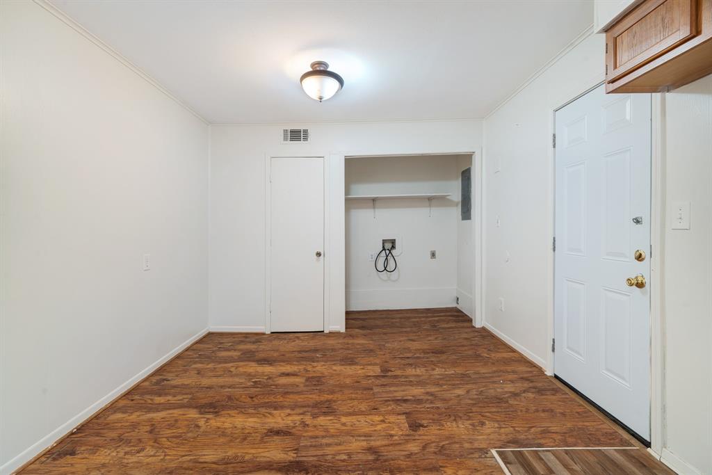 3875 Highway 271 Powderly, TX 75473 - Photo 8 of 25 a view of an empty room