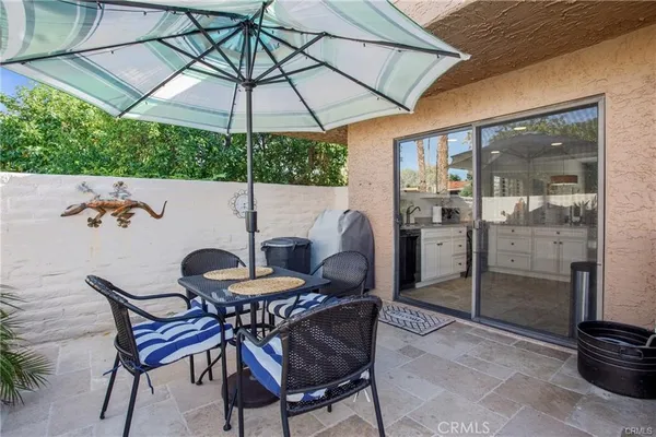 $422,500 | 5784 Los Coyotes Drive, Palm Springs, CA 92264