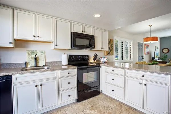 $422,500 | 5784 Los Coyotes Drive, Palm Springs, CA 92264