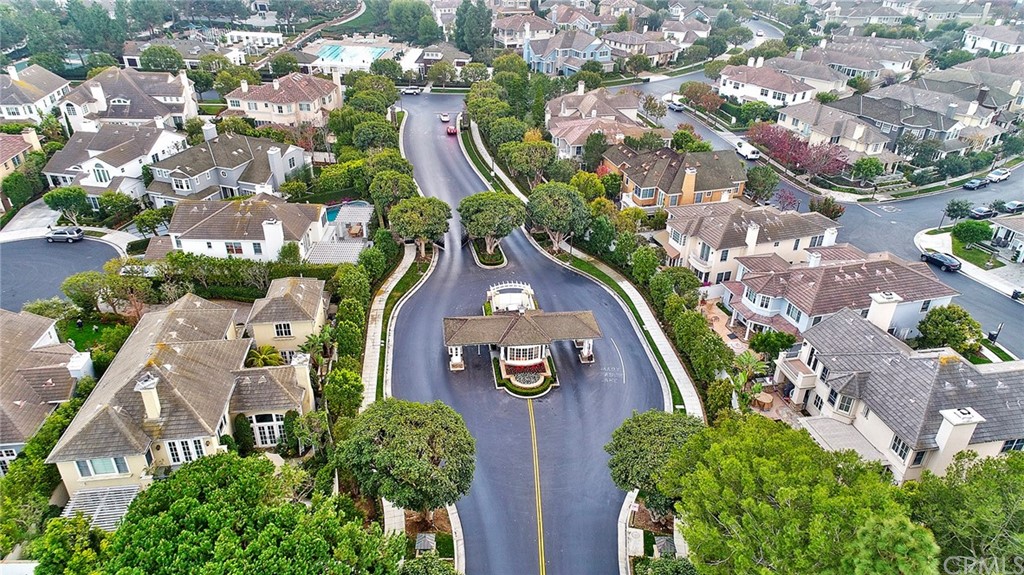 10 Thunderbird Drive Newport Beach, CA 92660 - Photo 2 of 5 an aerial view of multiple houses with yard