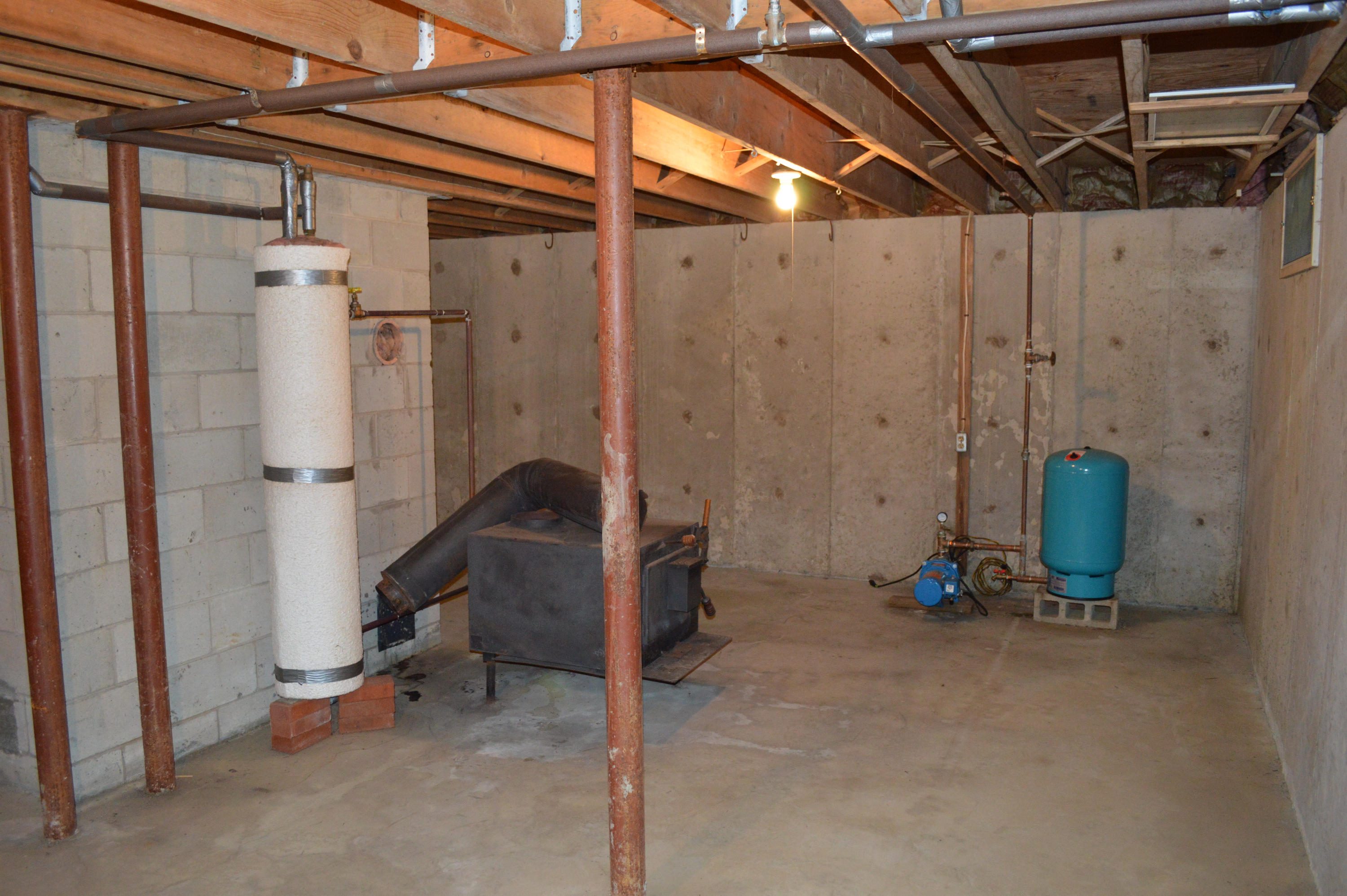 256 Middlefield Road Washington, MA 01223 - Photo 36 of 45 a view of a room with gym equipment
