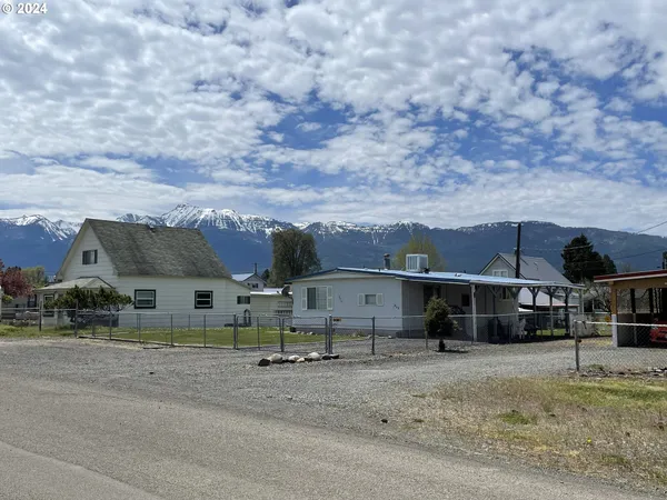 $192,500 | 402 Northwest 2nd Street, Enterprise, OR 97828