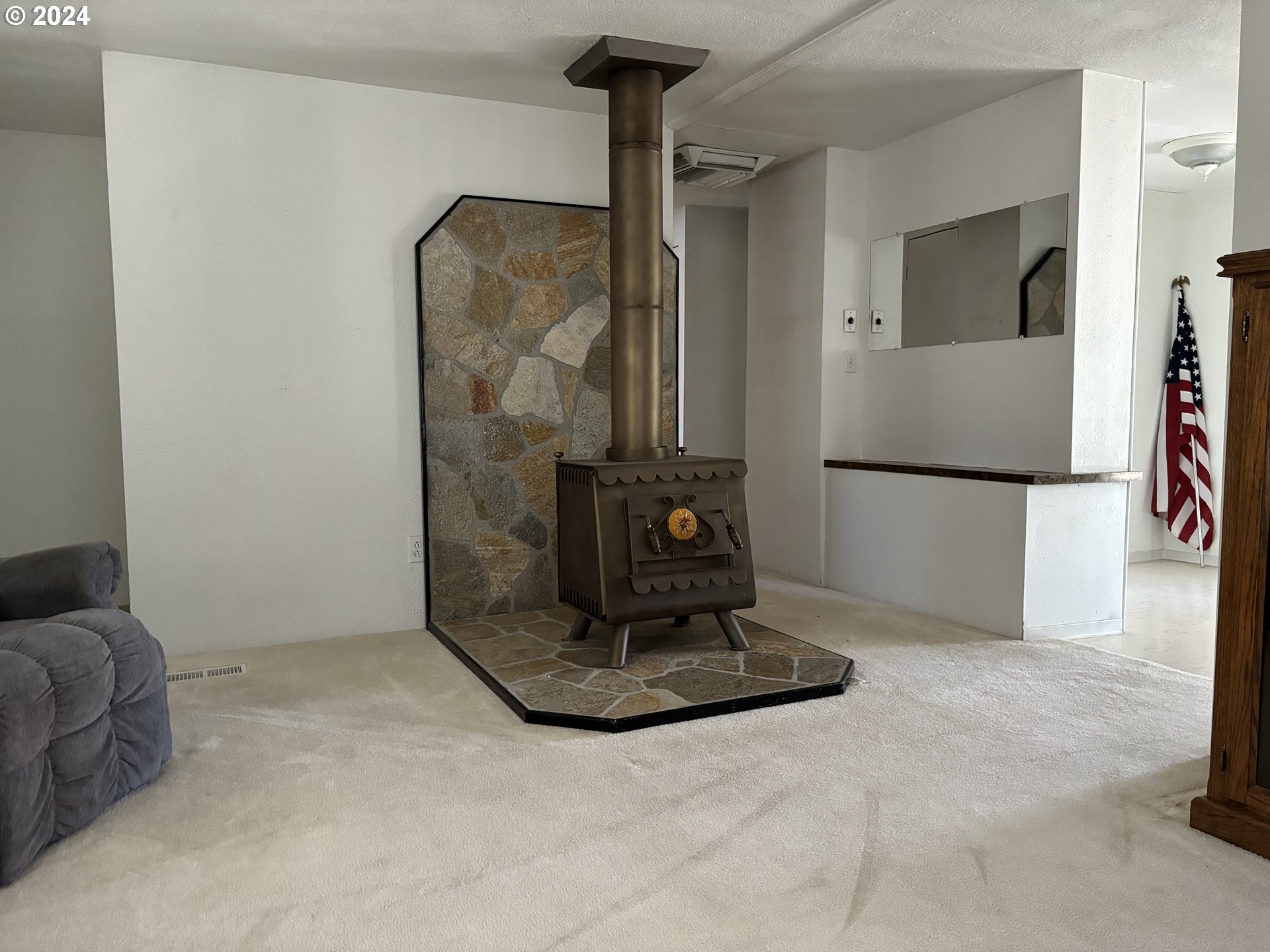 402 Northwest 2nd Street Enterprise, OR 97828 - Photo 5 of 13