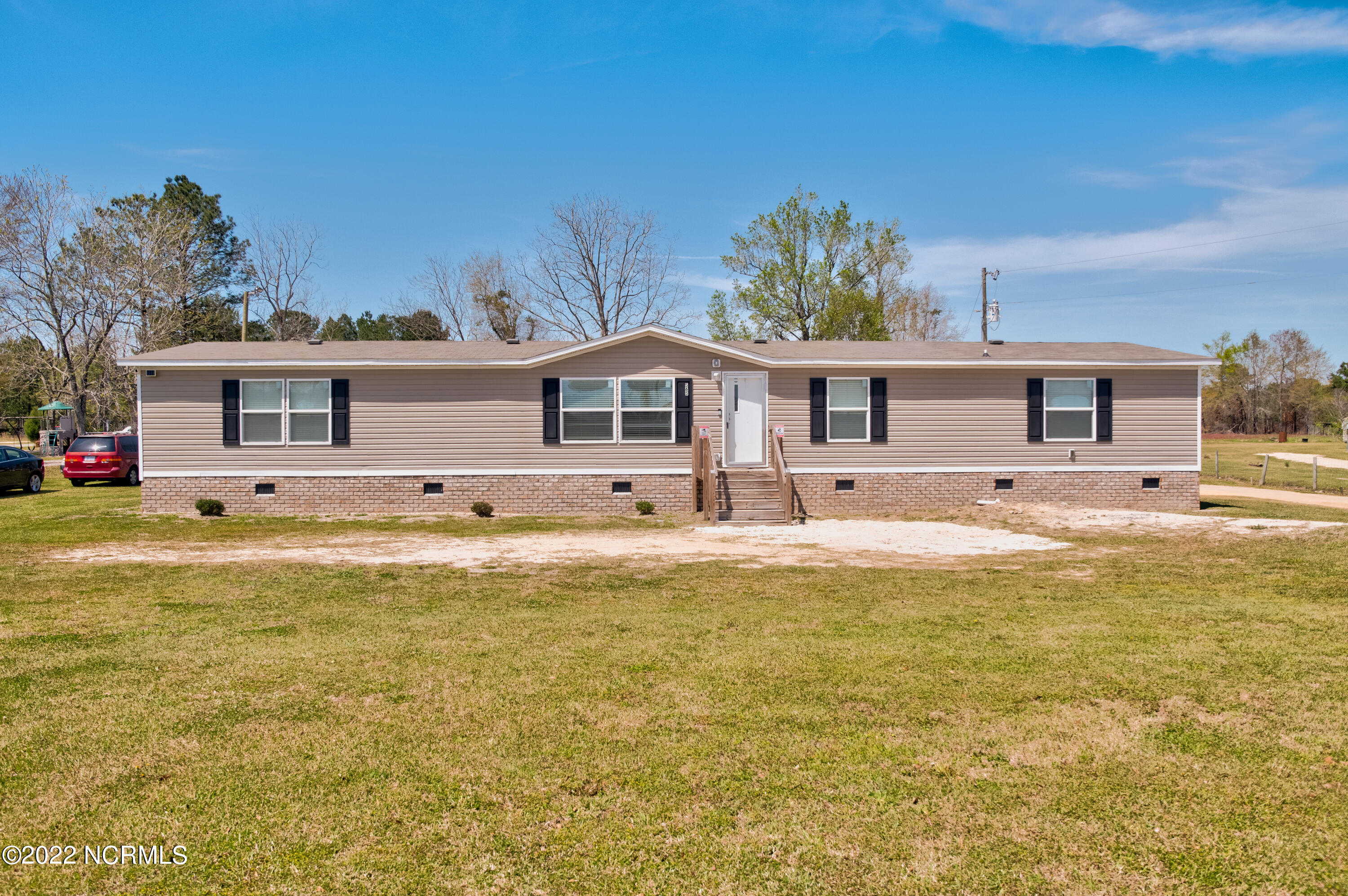 565 Shaw Road Riegelwood, NC 28456 - Photo 1 of 33 565 Shaw Rd