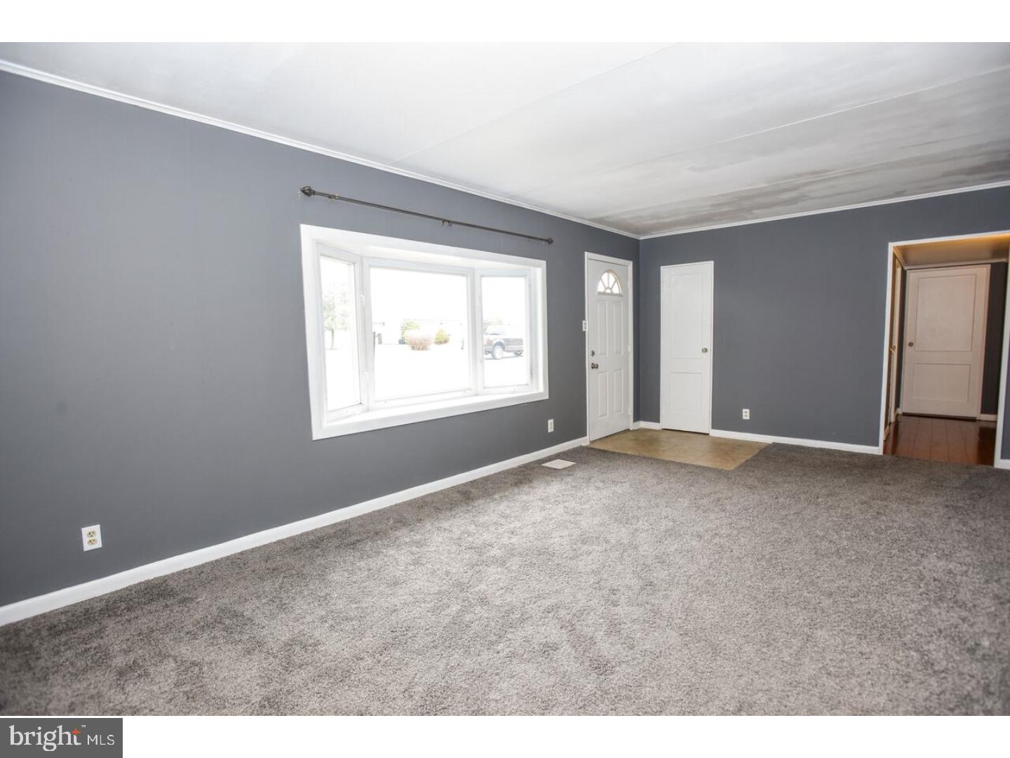 273 Cardiff Road Fairless Hills, PA 19030 - Photo 3 of 25 Living Room