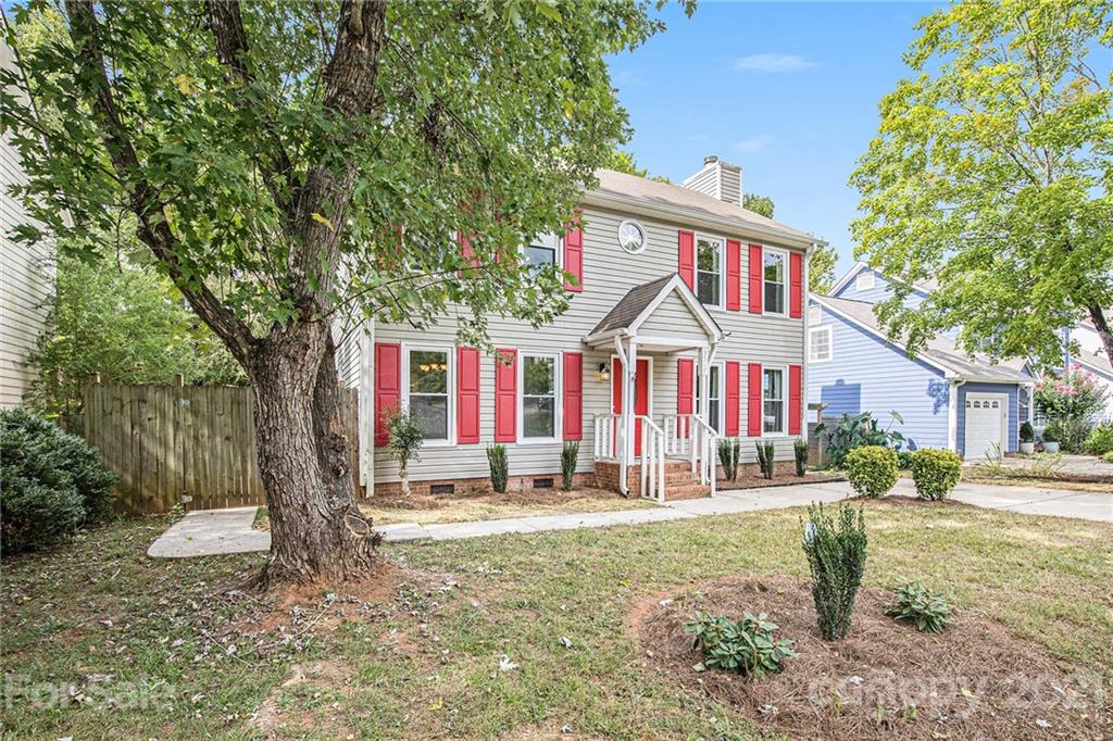 3517 Rosedown Drive Matthews, NC 28105 - Photo 2 of 28 a front view of a house with a yard