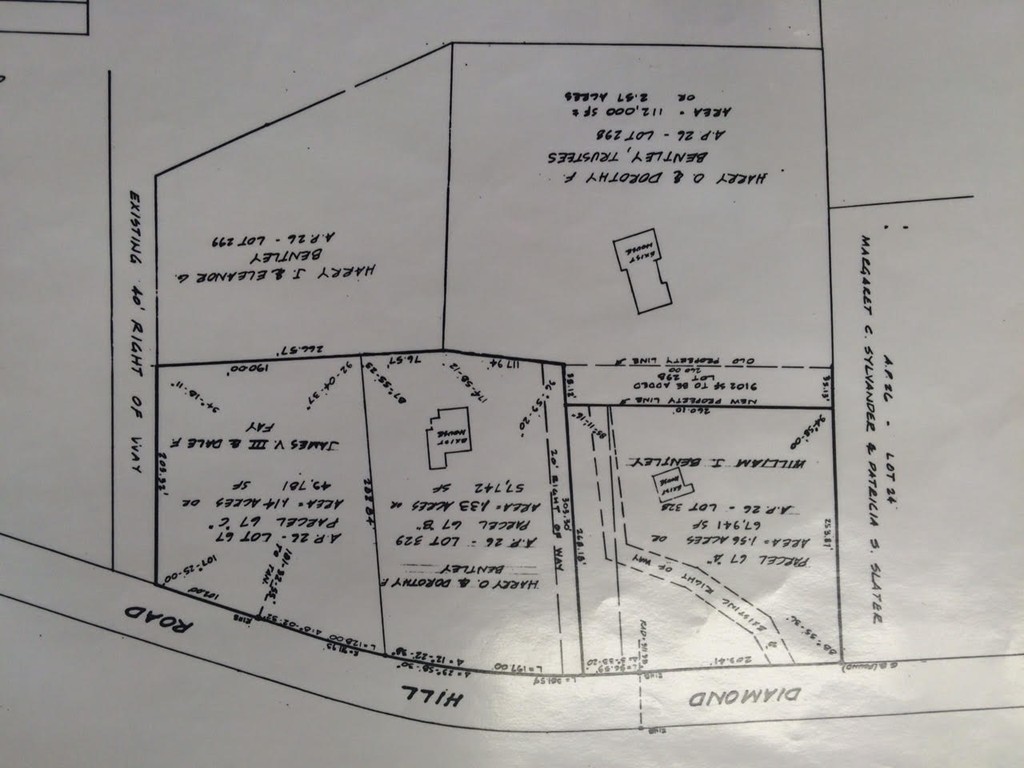 3333 Diamond Hill Road Cumberland, RI 02864 - Photo 29 of 29 a bathroom with a shower