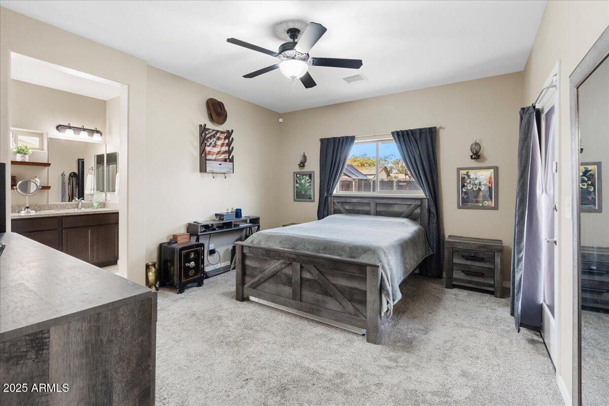 8191 East Gale Road Prescott Valley, AZ 86314 - Photo 17 of 28 OWNERS SUITE