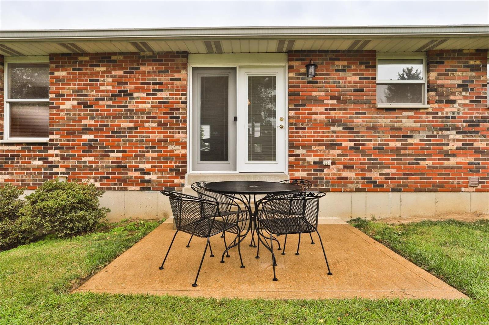 6416 Farmcrest Road St. Louis, MO 63129 - Photo 34 of 35 Gallery Image 34