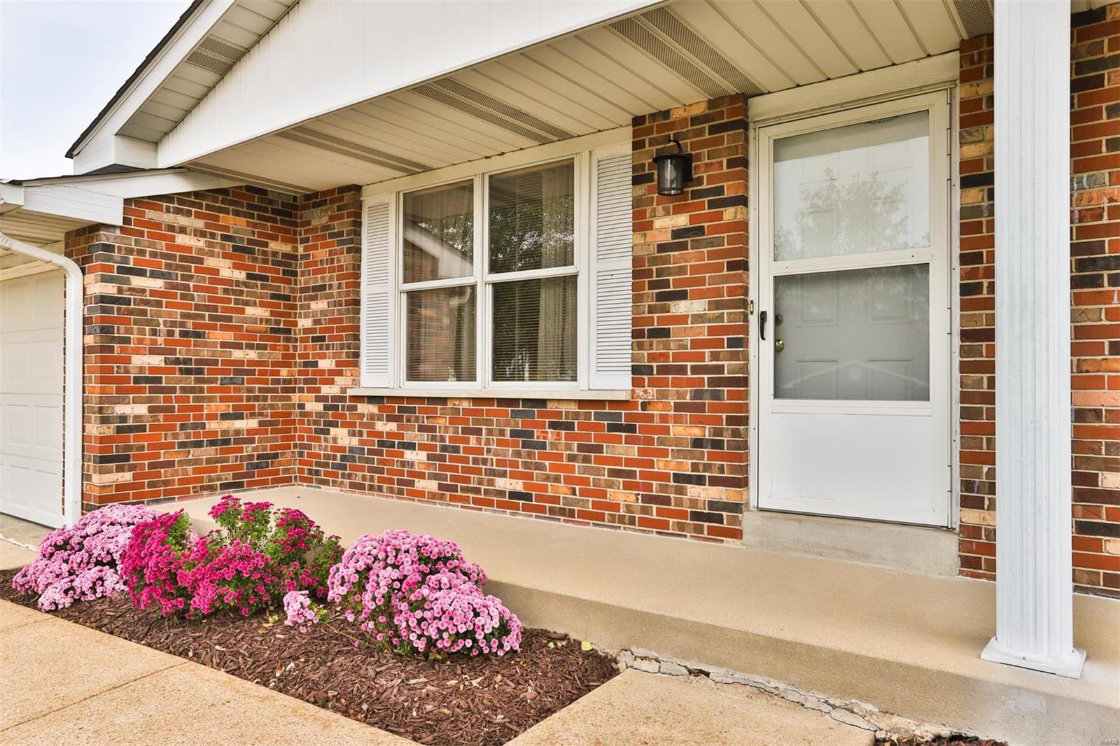 6416 Farmcrest Road St. Louis, MO 63129 - Photo 5 of 35 Gallery Image 5