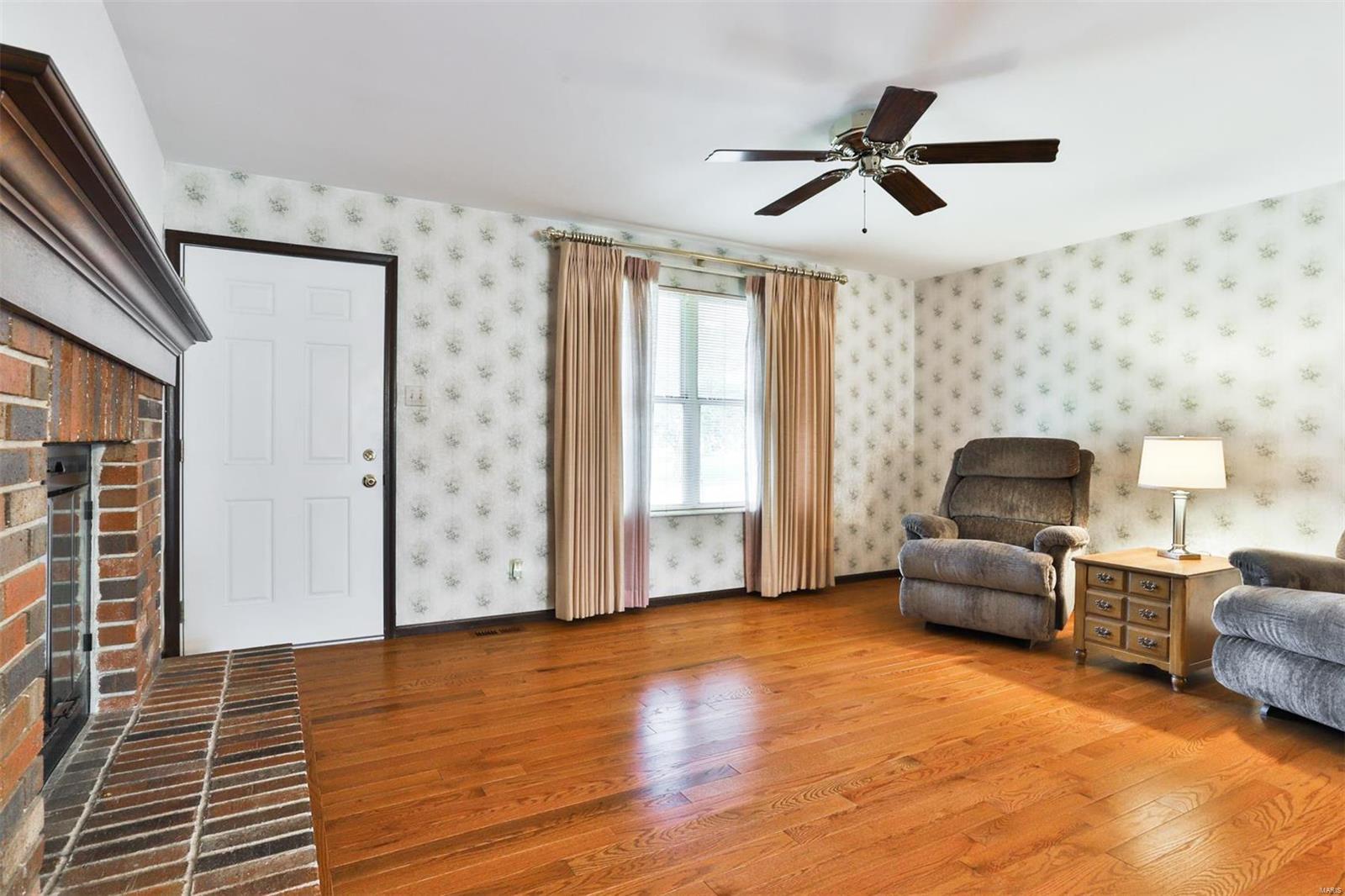 6416 Farmcrest Road St. Louis, MO 63129 - Photo 7 of 35 Gallery Image 7