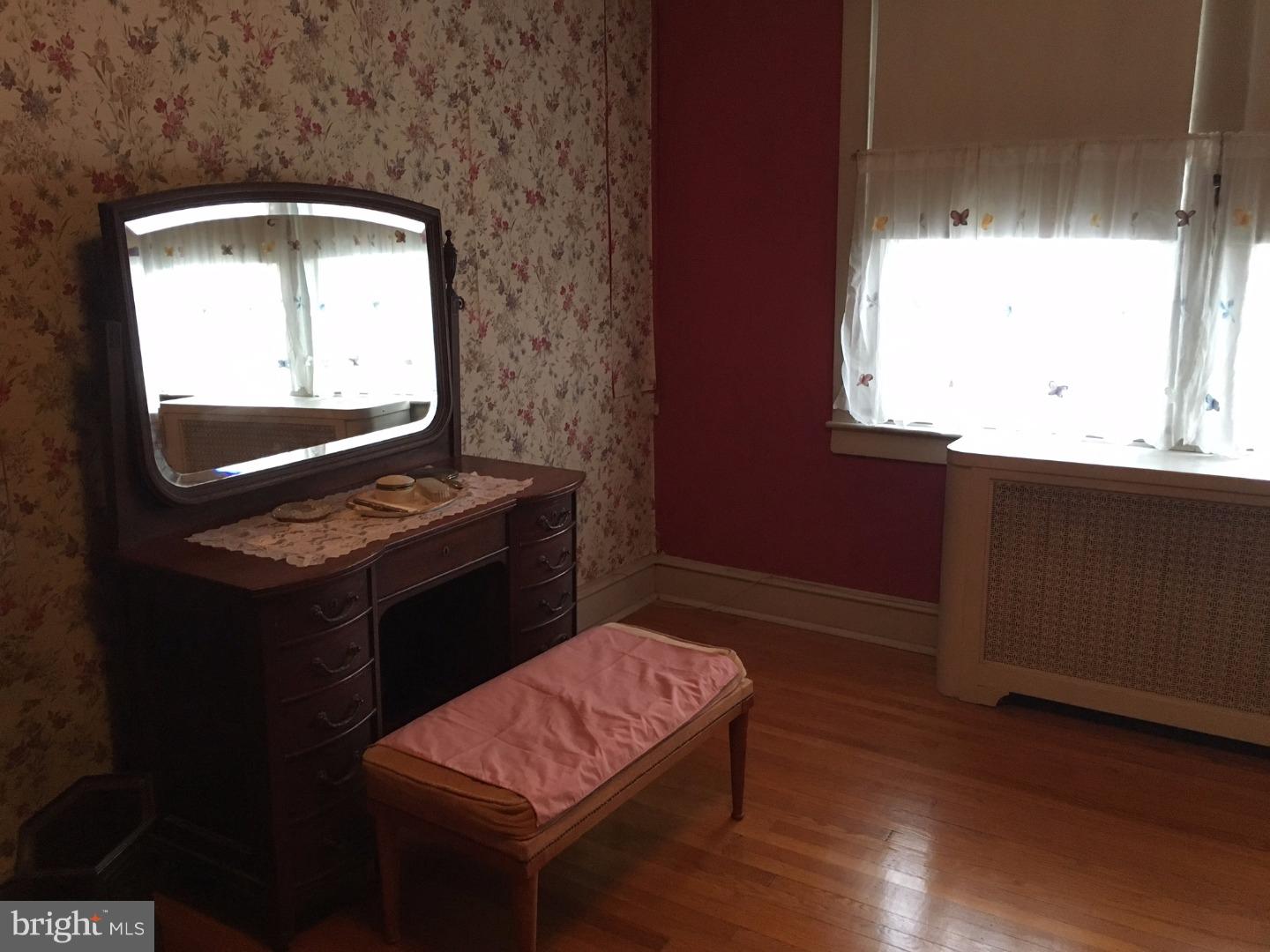 4443 Sherwood Road Philadelphia, PA 19131 - Photo 12 of 15 Gallery Image 12