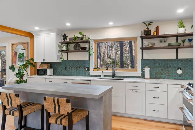 $1,100,000 | 12 Blueberry Lane, Kittery, ME 03904