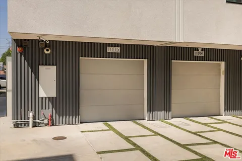 $895,000 | 11310 Victory Boulevard, North Hollywood, CA 91606