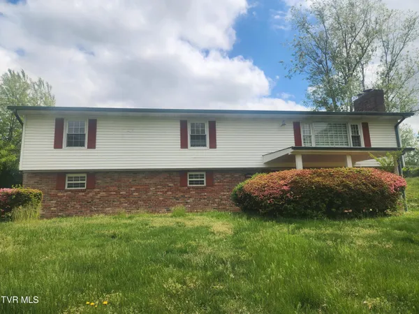 $294,900 | 321 Valley Drive, Bristol, VA 24201