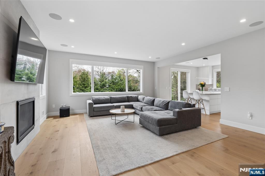 34 Merrifield Way Cresskill, NJ 07626 - Photo 13 of 48