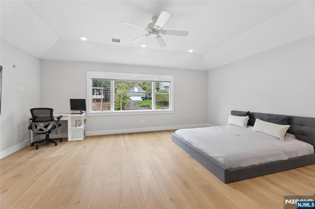 34 Merrifield Way Cresskill, NJ 07626 - Photo 25 of 48