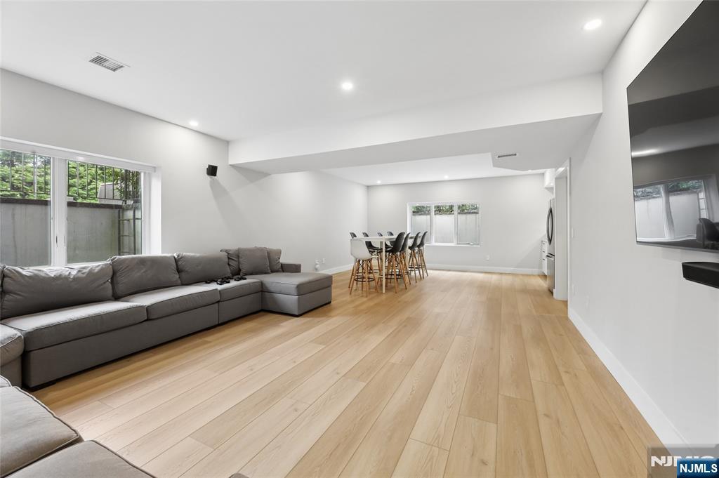 34 Merrifield Way Cresskill, NJ 07626 - Photo 37 of 48