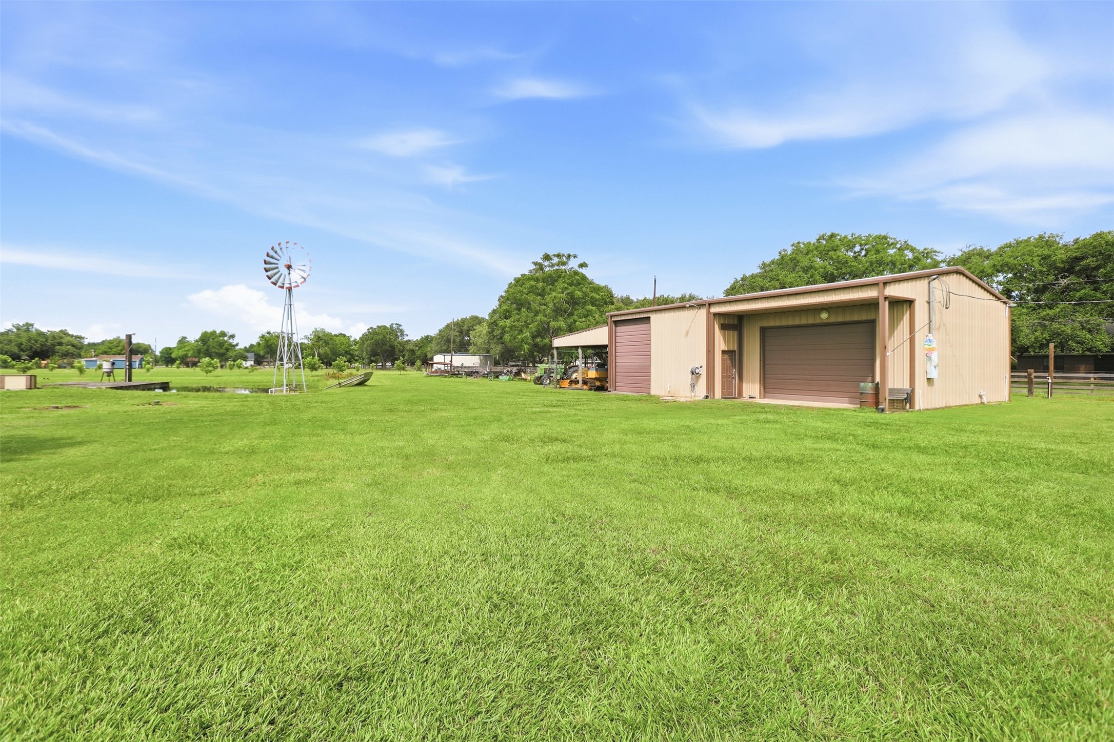 2740 Wehring Road Rosenberg, TX 77471 - Photo 17 of 32