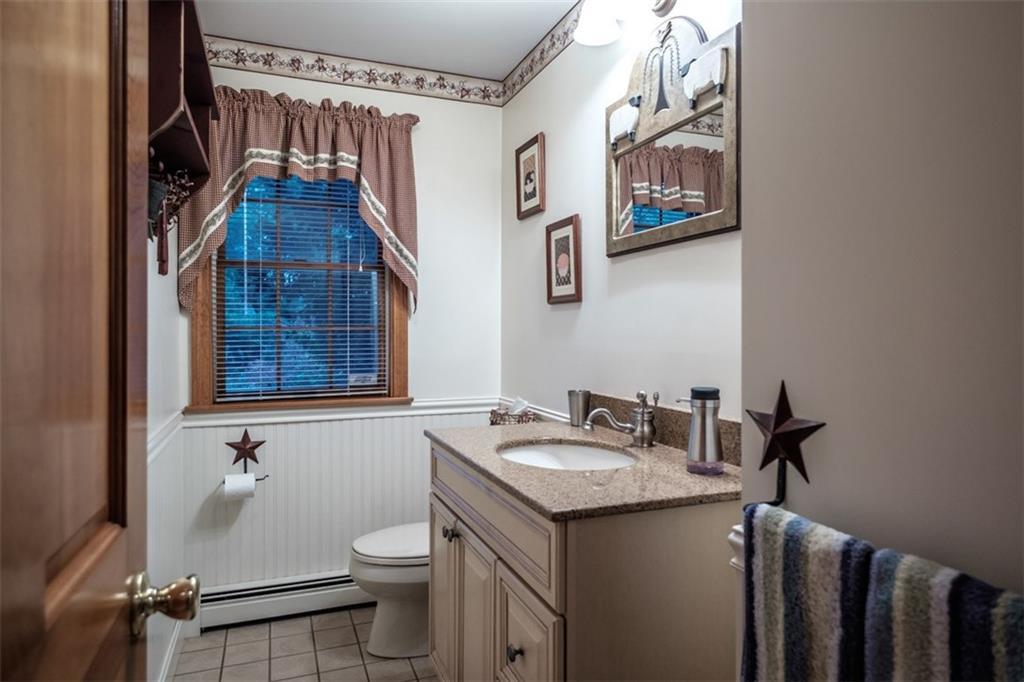26 Old Mast Road Portland, ME 04102 - Photo 11 of 35 Photo