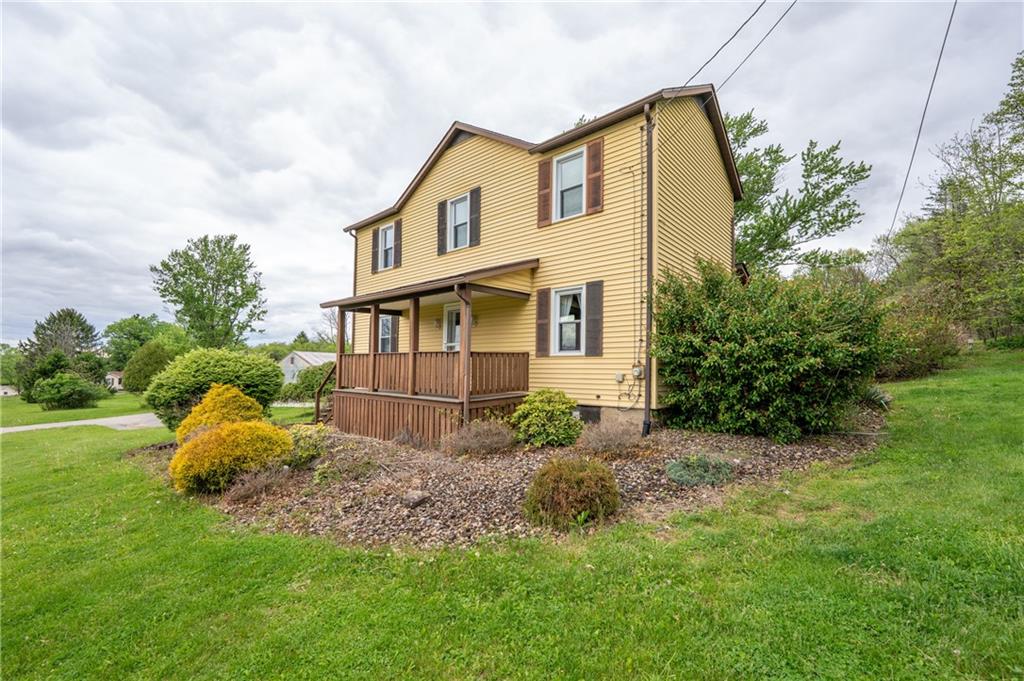 1566 Keystone Park Road New Alexandria, PA 15670 - Photo 2 of 40 Gallery Image 2