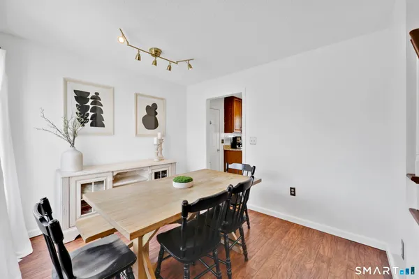 $249,900 | 104 Carriage House, Unit 104, Enfield, CT 06082