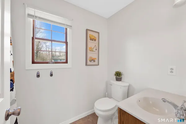 $249,900 | 104 Carriage House, Unit 104, Enfield, CT 06082