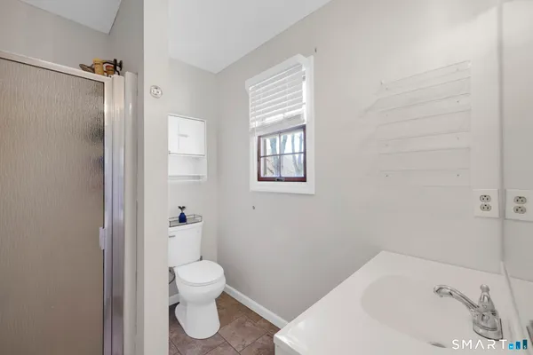 $249,900 | 104 Carriage House, Unit 104, Enfield, CT 06082