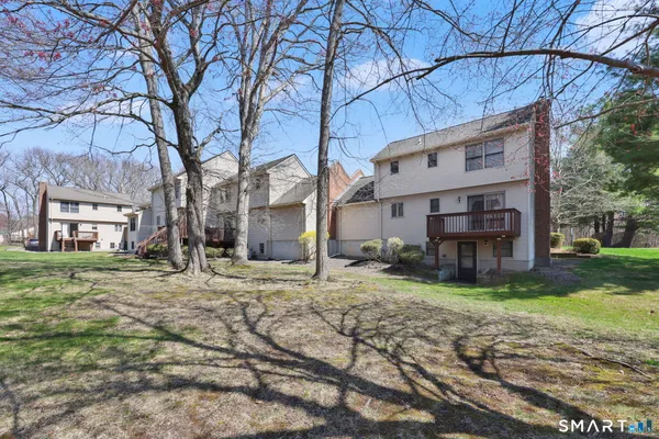 $249,900 | 104 Carriage House, Unit 104, Enfield, CT 06082