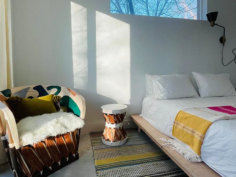 910 Gullett Street, Unit 2 Austin, TX 78702 - Photo 12 of 19 View of bedroom