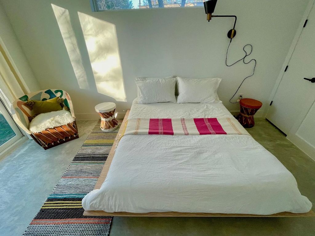 910 Gullett Street, Unit 2 Austin, TX 78702 - Photo 10 of 19 View of bedroom