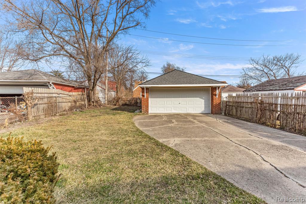 7434 Rutherford Street Detroit, MI 48228 - Photo 32 of 33