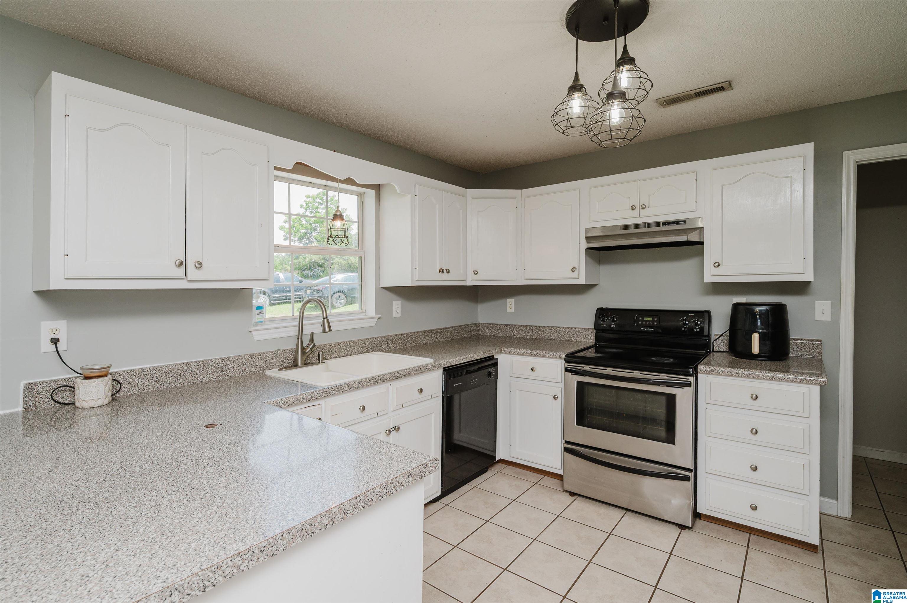 2511 Black Road Blountsville, AL 35031 - Photo 7 of 18
