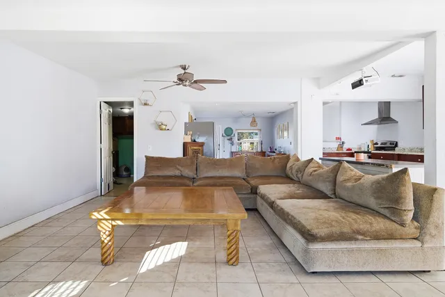 $650,000 | 333 Mid Pines Road, Palm Springs, FL 33461