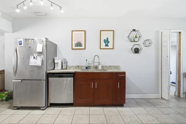 $650,000 | 333 Mid Pines Road, Palm Springs, FL 33461