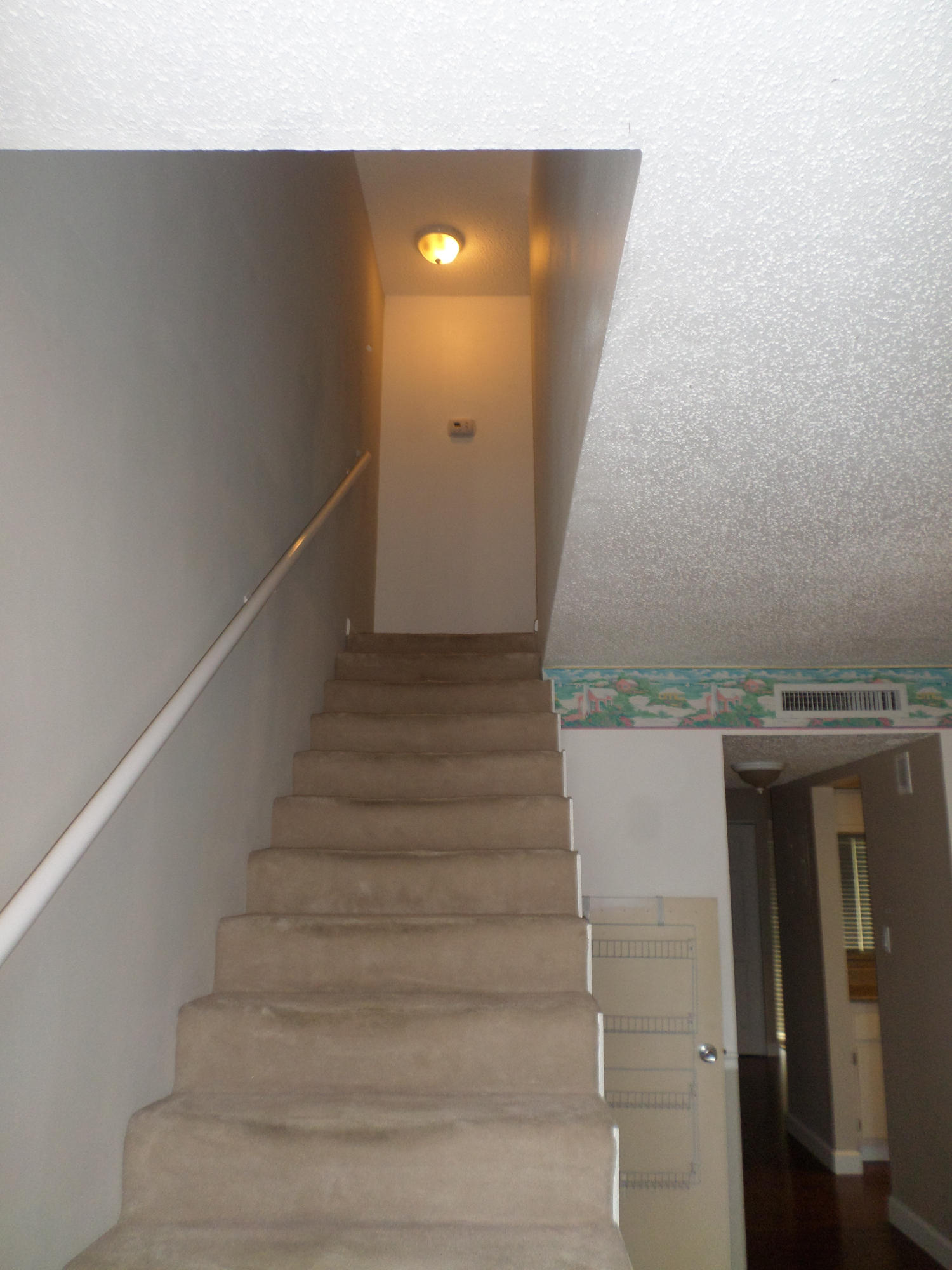 40 High Point Road, Unit C104 Tavernier, FL 33070 - Photo 5 of 25 Inside Stairs
