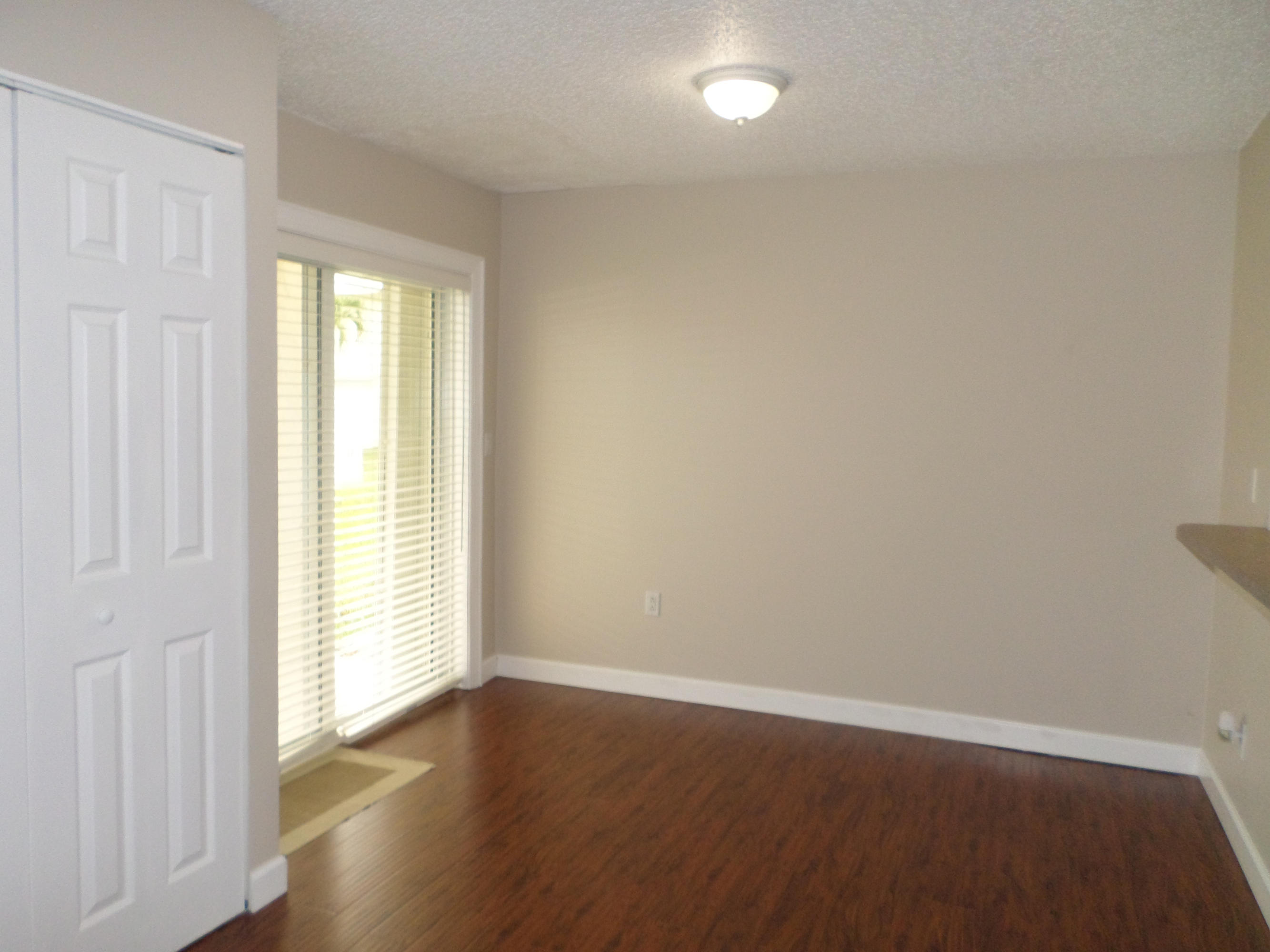 40 High Point Road, Unit C104 Tavernier, FL 33070 - Photo 7 of 25 Dining Area