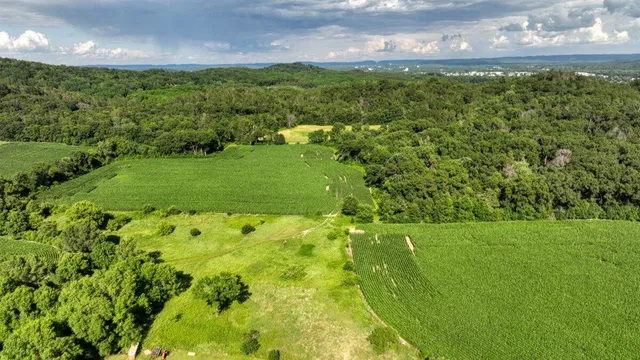 $1,476,000 | 0 Hammer Road, Sparta, WI 54656