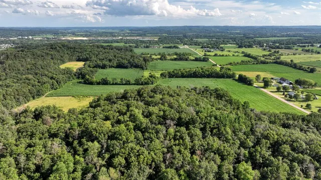 $1,476,000 | 0 Hammer Road, Sparta, WI 54656