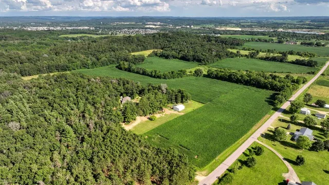 $1,476,000 | 0 Hammer Road, Sparta, WI 54656