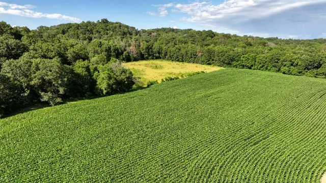 $1,476,000 | 0 Hammer Road, Sparta, WI 54656